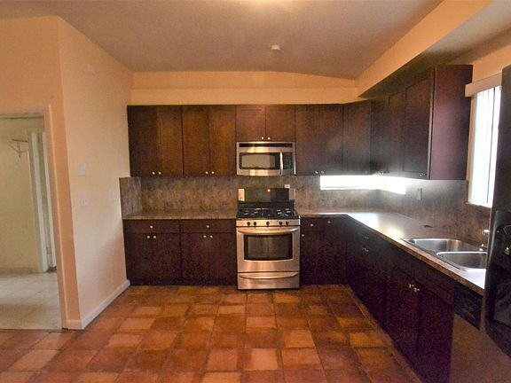 4th image of 9480 Thanksgiving Dr