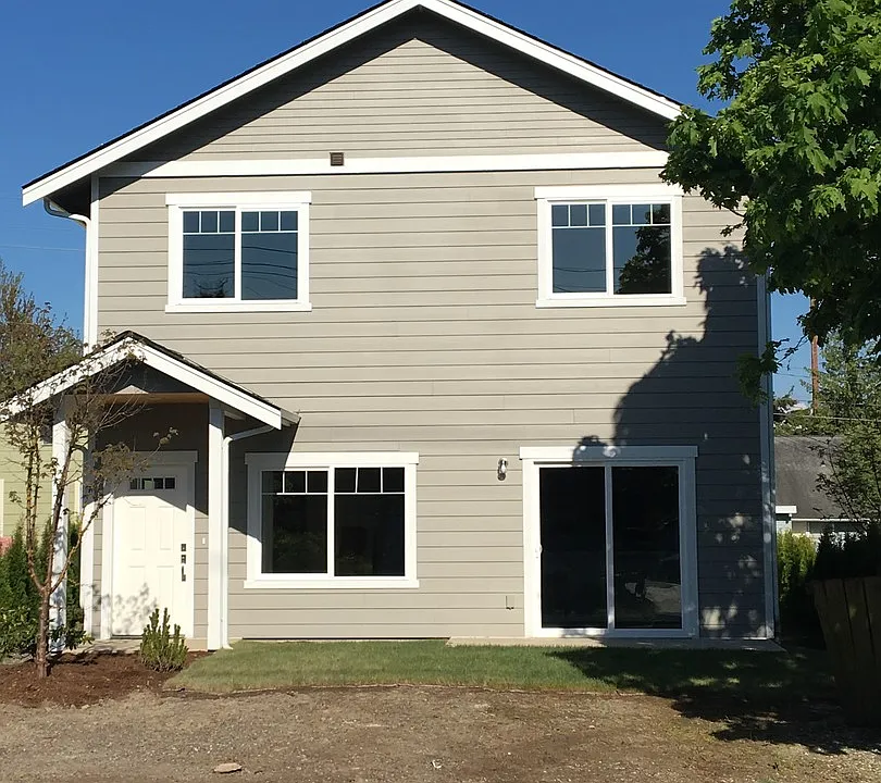 2404 Orleans