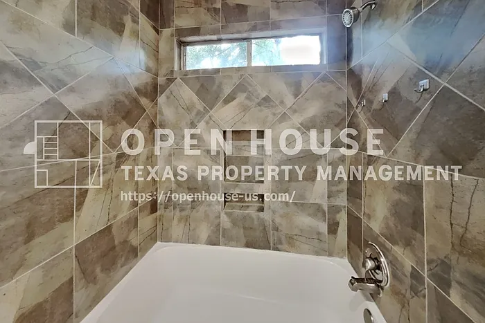 14922 Spring Lake Dr — Photo 18