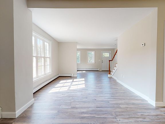 4th image of 162 Bedford St