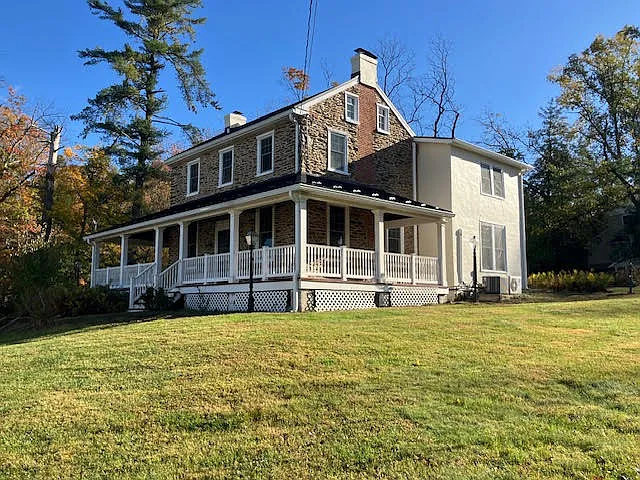 Building Photo - 509 S Bethlehem Pike
