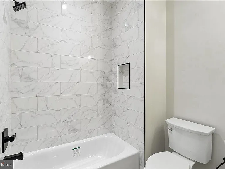 3929 Fulton St NW #A — Photo 32