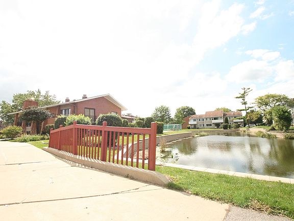 2nd image of 4000 Bayside Dr Unit 101
