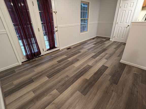 Breakfast/Dinner area