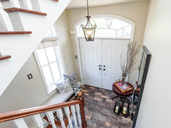 2243 Providence Rd, Oakville, ON L6H 6Y9