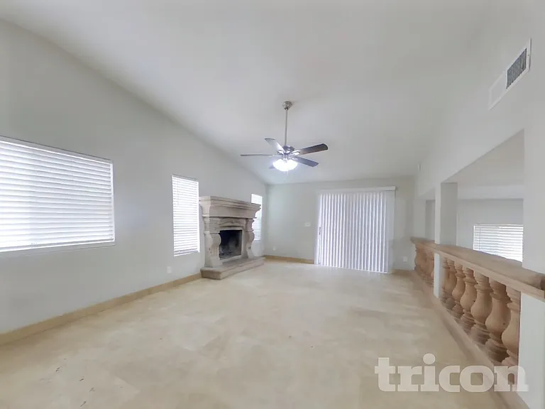 4775 W Morrow Dr — Photo 4