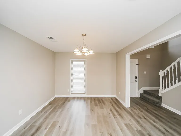9347 Helmsley Dr — Photo 7