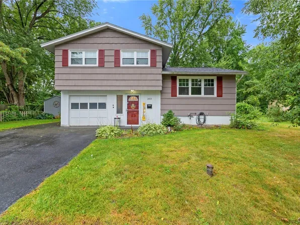 203 Wells Ave W, North Syracuse, NY 13212