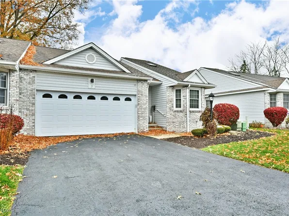 3 Harneds Lndg, Cortland, OH 44410