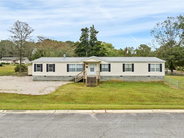 33 Lee Road 128, Opelika, AL 36804