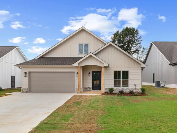 68 Foster Dr, Florence, AL 35633