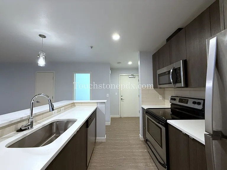 424 NE Jessup St #11 — Photo 15