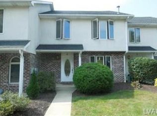 4 Chestnut Commons Ct, Forks Twp, PA 18040