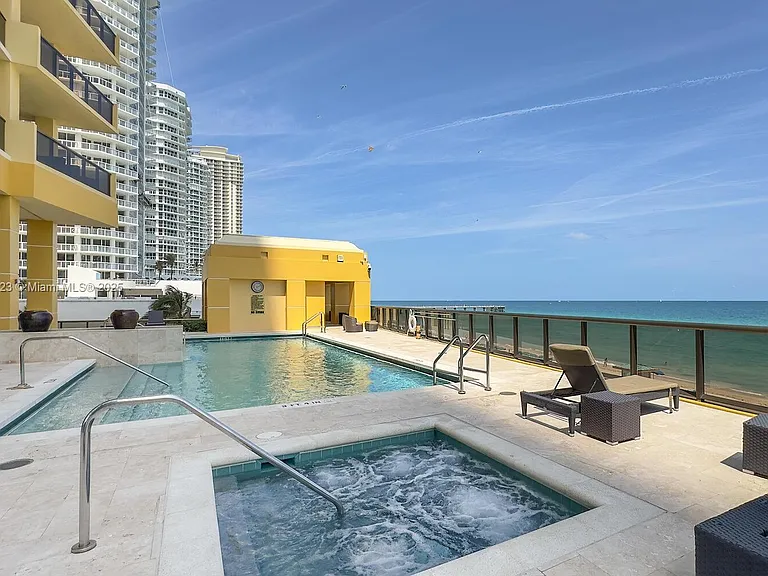 16275 Collins Ave #804 — Photo 30
