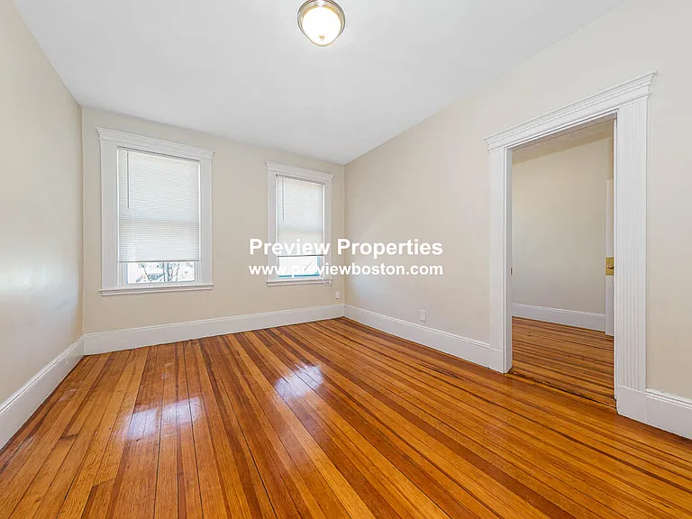 Brackett St — Photo 26