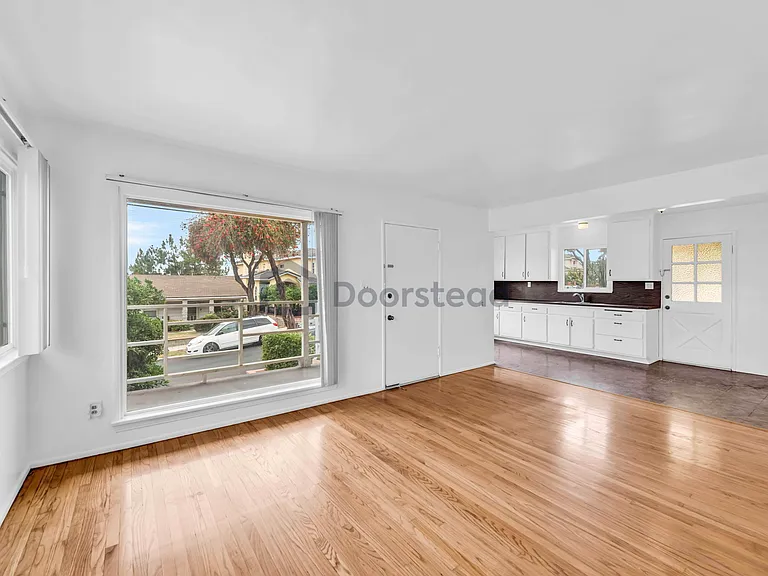 508 W Graves Ave — Photo 5