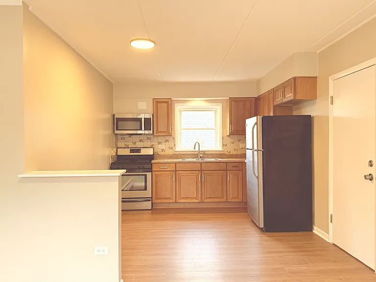 419 Westmore Meyers Rd #6 — Photo 7