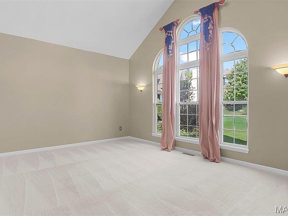 5th image of 6 Crestwyck Ct