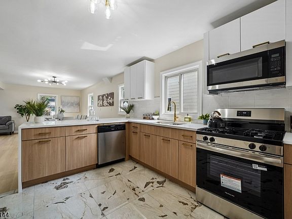 4th image of 124 Woodruff Pl