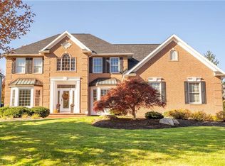 4444 Regal Dr, Akron, OH 44321