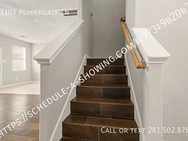 13107 Peppergate Ln — Photo 8
