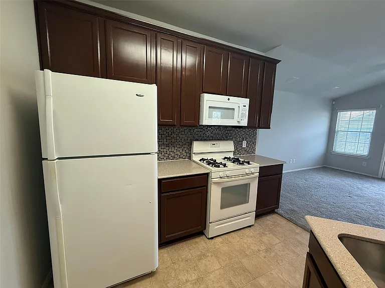 1900 Scofield Ridge Pkwy #4701 — Photo 2