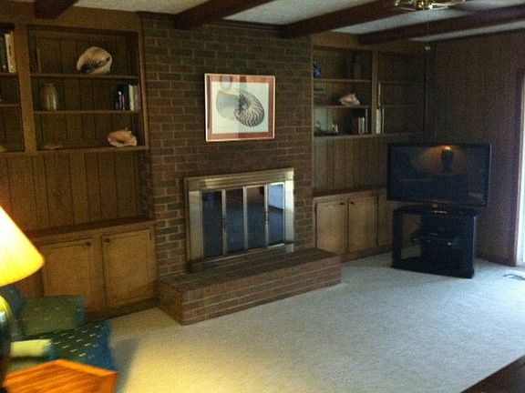 2nd image of 124 Candlewood Dr