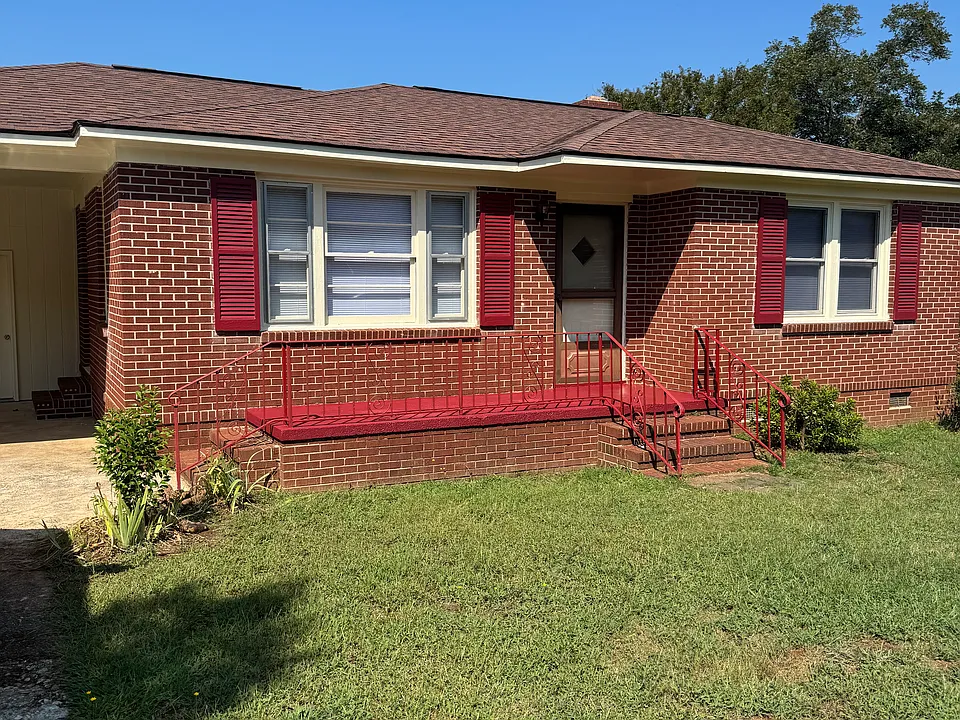 620 Plantation Rd