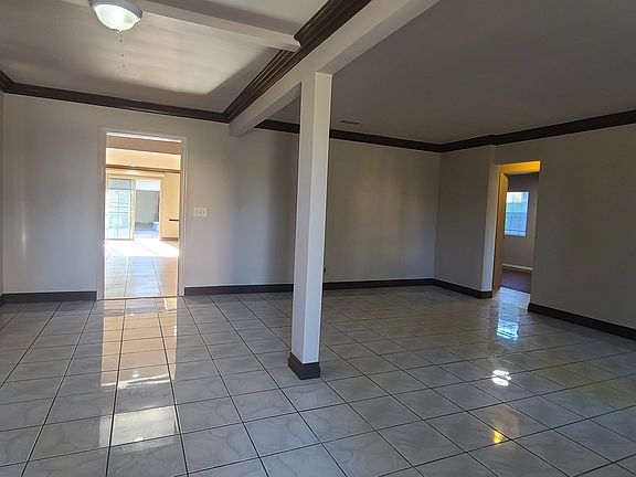 4th image of 425 Santa Paula Ave