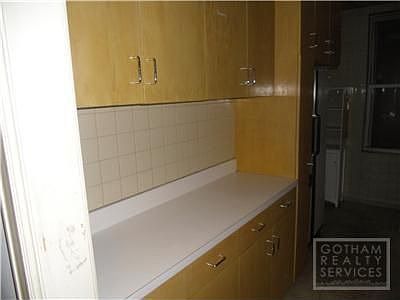 2nd image of 150 E 49th St APT 3B