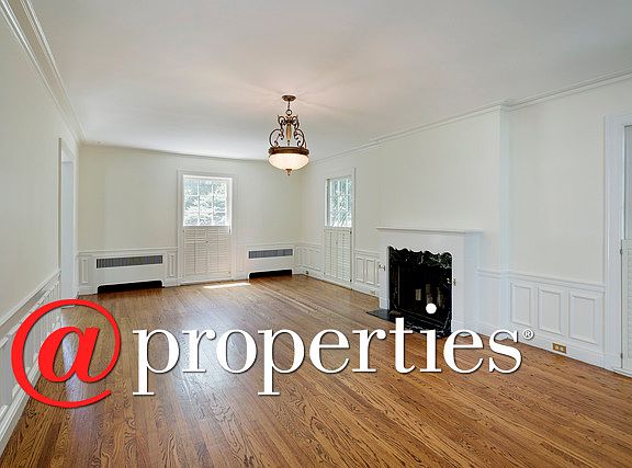 2nd image of 631 Park Dr