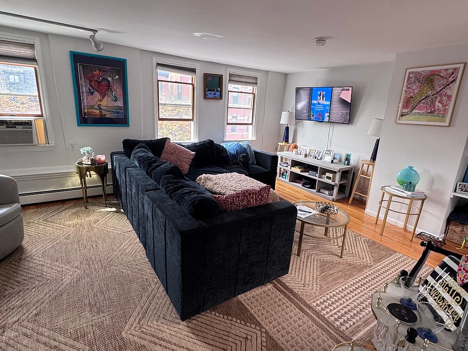1st image of 59 Clarendon St