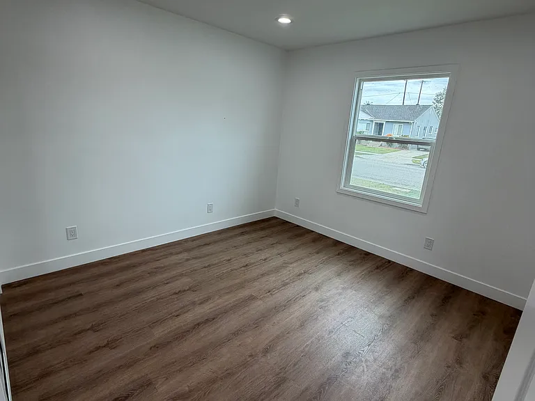 4328 Deeboyar Ave — Photo 6