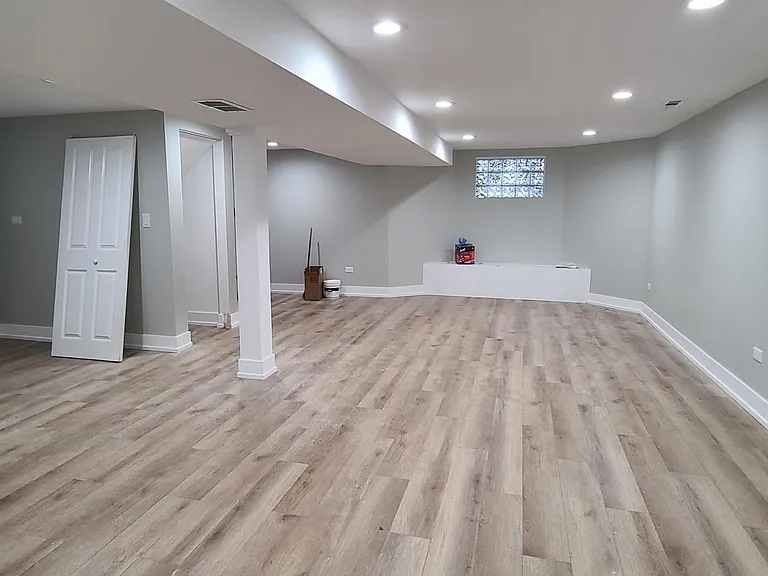 5144 N Avers Ave #1 — Photo 22