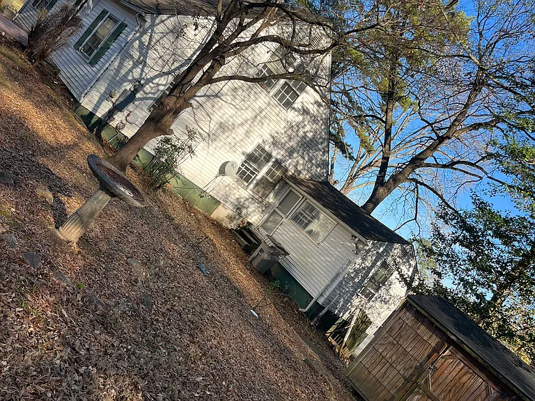 1010 N Weldon St — Photo 2