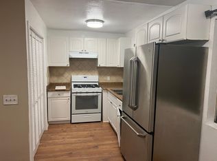 11217 Wright Rd, Lynwood, CA 90262