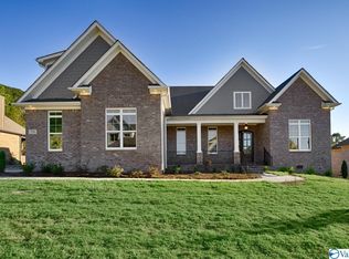 750 Indian Ridge Dr, Huntsville, AL 35803