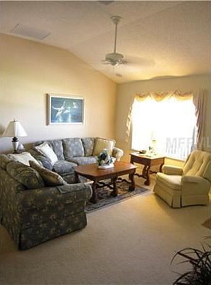 5th image of 725 Caldwell Ct