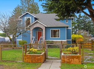 19055 21st Avenue NW, Shoreline, WA 98177