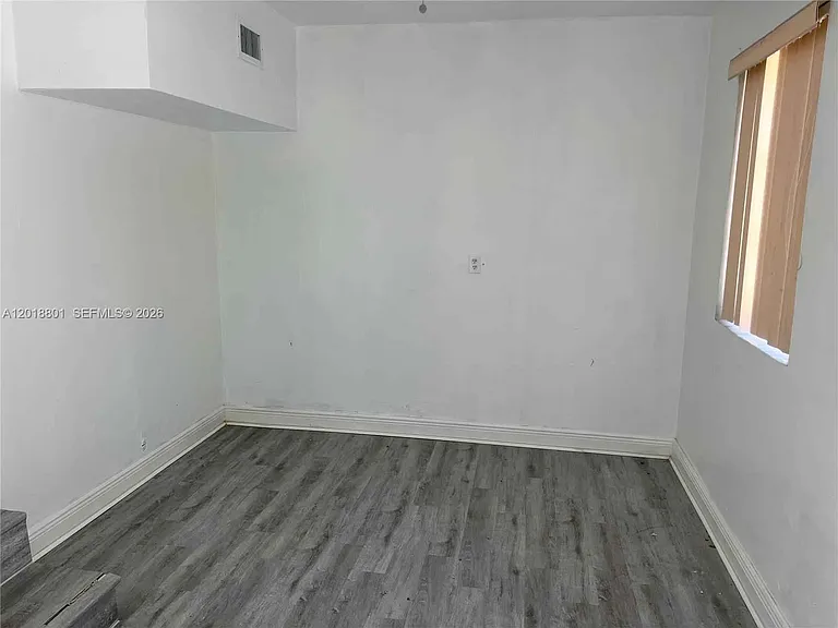 1801 NW 88th St — Photo 4