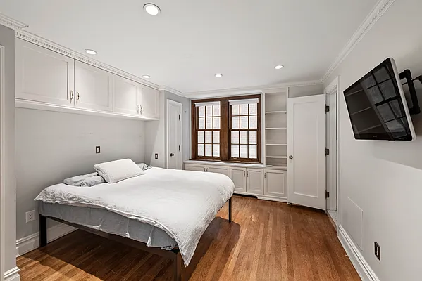 Sold by SERHANT. | media 14