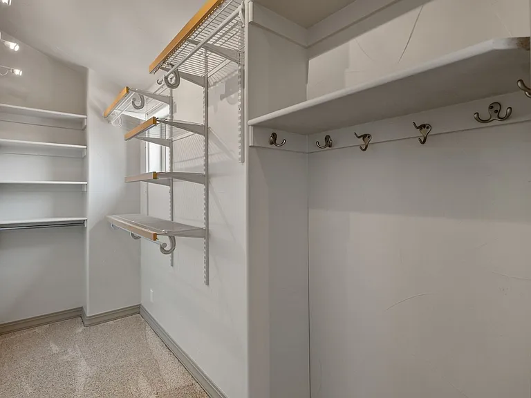 1275 S Clayton St — Photo 22