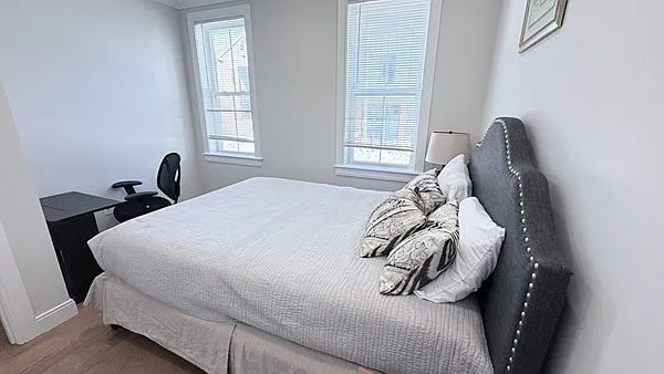 3 bed, 850 sqft, $3,450 — Photo 2