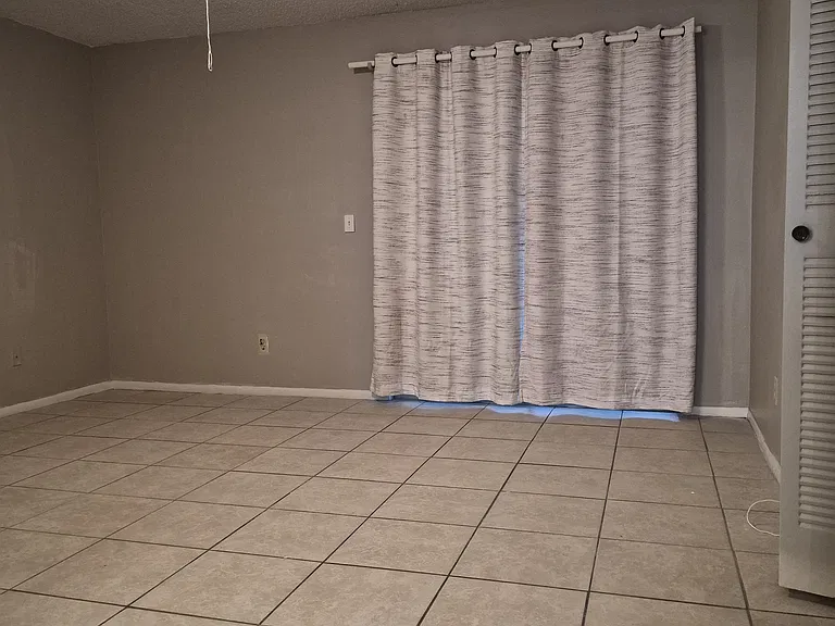 371 Winter Ridge Blvd — Photo 12