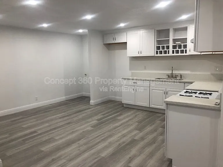 1327 W Parade St — Photo 6