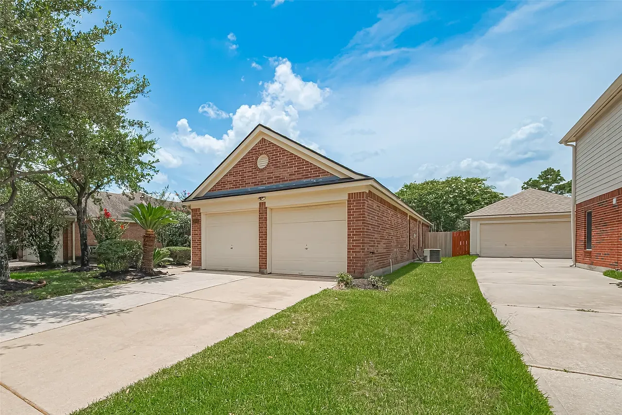 3 bed, 1723 sqft, $1,850 — Photo 1