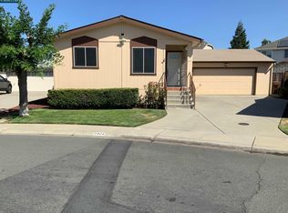 1824 Paris Ln, Antioch, CA 94509