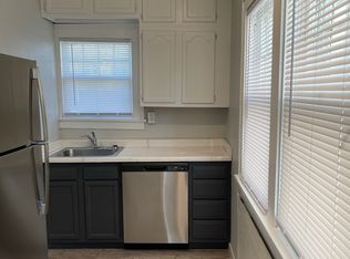335 S Johnson St, Iowa City, IA 52240