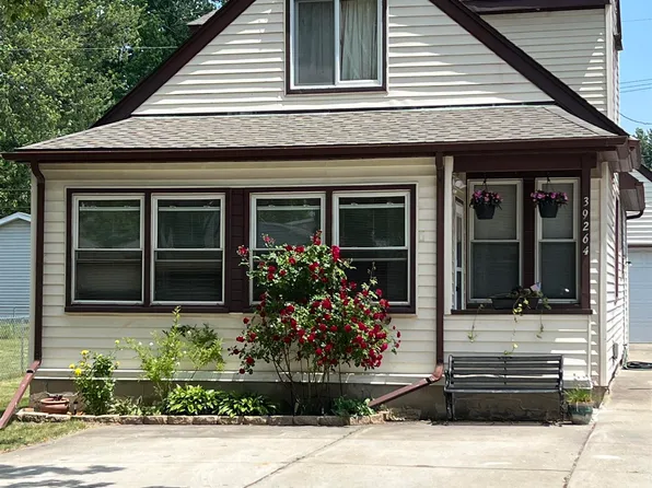 39264 Muffatt St, Harrison Township, MI 48045
