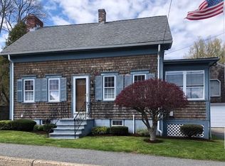 57 Mount Hope Ave, Bristol, RI 02809